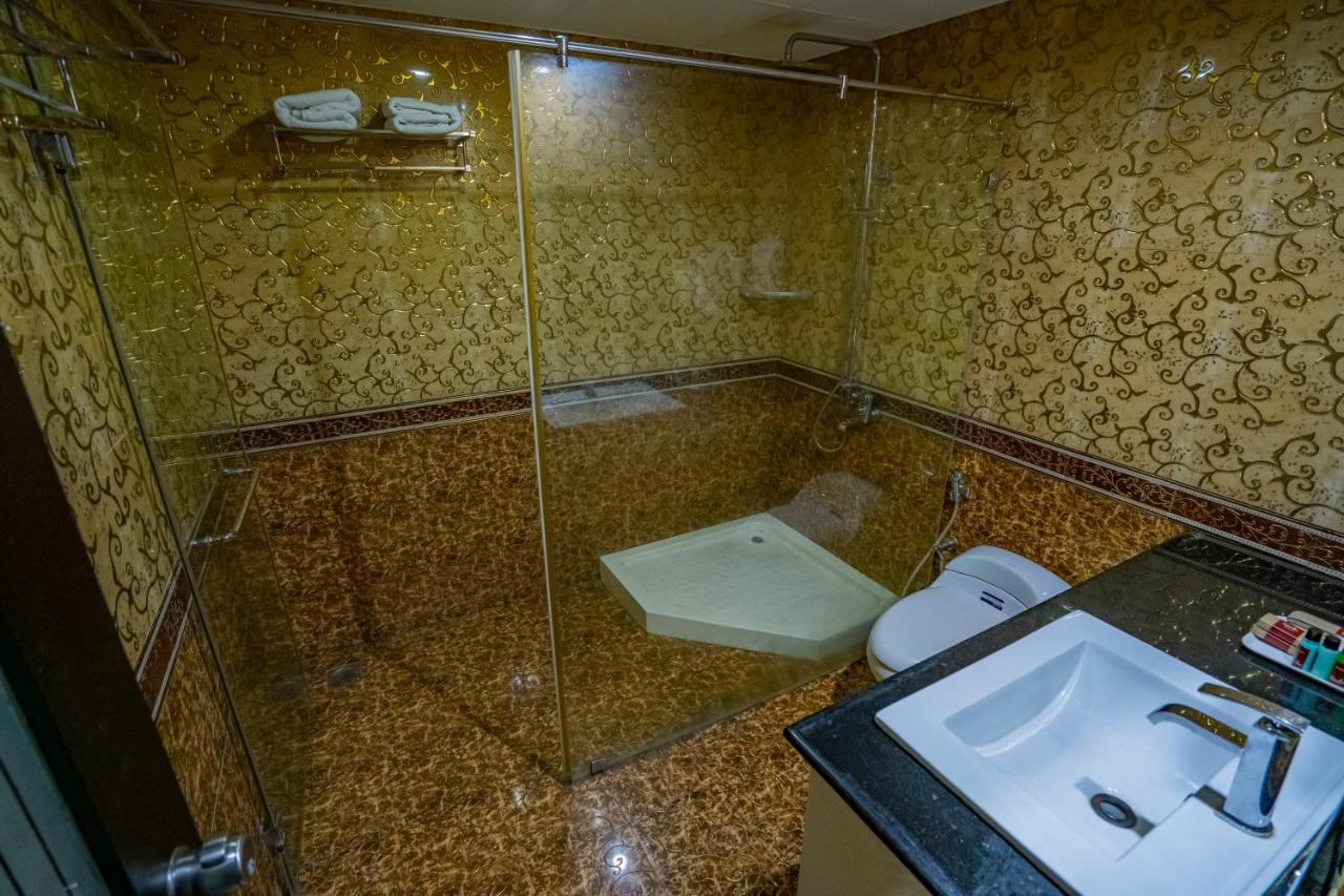 Hotel Sidhartha Chalakudy Kizhake Chālakudi Exterior foto